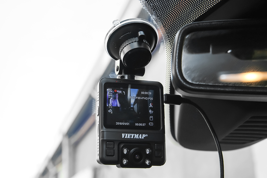 Phân phối bán lẻ Camera hành trình Vietmap C63 